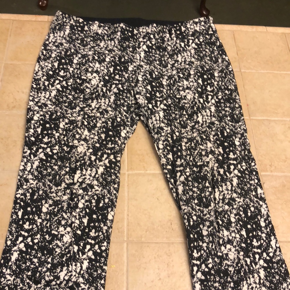 Ann Taylor - Chelsea crop pants
